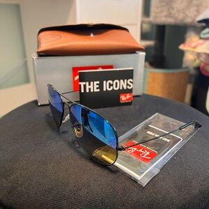 Ray-Ban Men's Blue Aviator Sunglasses